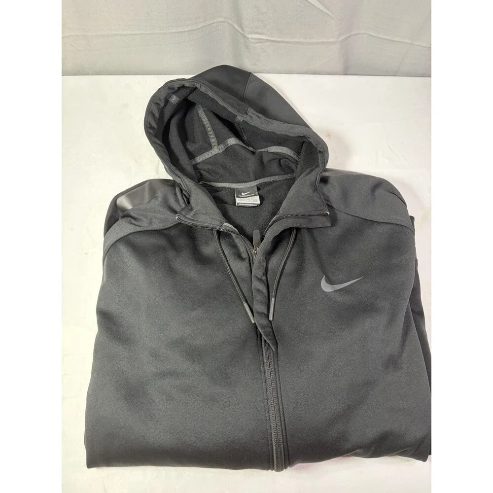 Nike therma fit